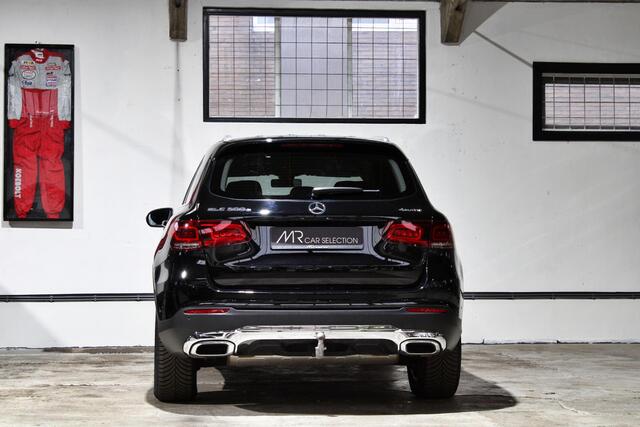 Mercedes-Benz GLC-KLASSE 300e 4MATIC Business Solution | Apple Carplay | Camera | Stoelverwarming | NL auto | BTW |