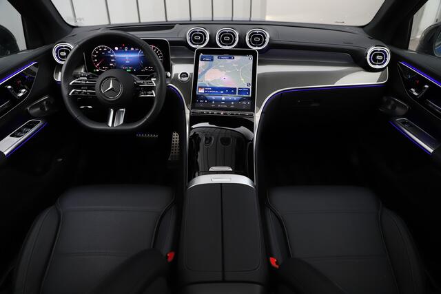 Mercedes-Benz GLC-KLASSE 400e AMG 4-Matic | 381PK | Massage | Achterasbesturing | Luchtvering | Head-up | Keyless-go | Burmester | Stoelkoeling | Trekhaak | 2024.