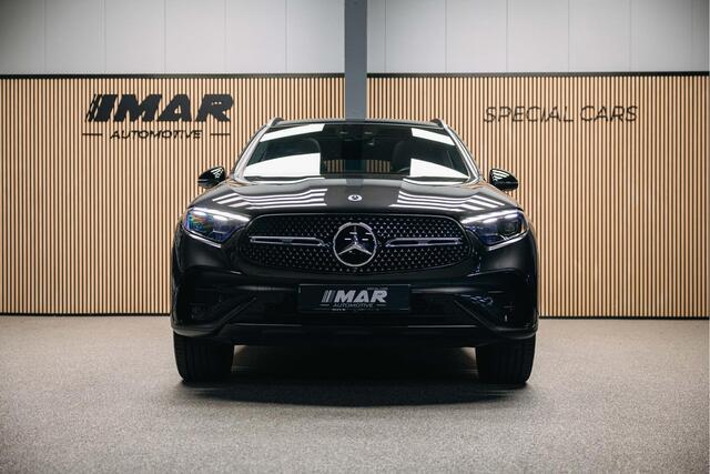 Mercedes-Benz GLC-KLASSE 300e 4MATIC AMG Line | Pano | Stoelverwarming | 360 camera | AMG Look |