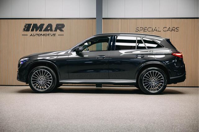 Mercedes-Benz GLC-KLASSE 300e 4MATIC AMG Line | Pano | Stoelverwarming | 360 camera | AMG Look |