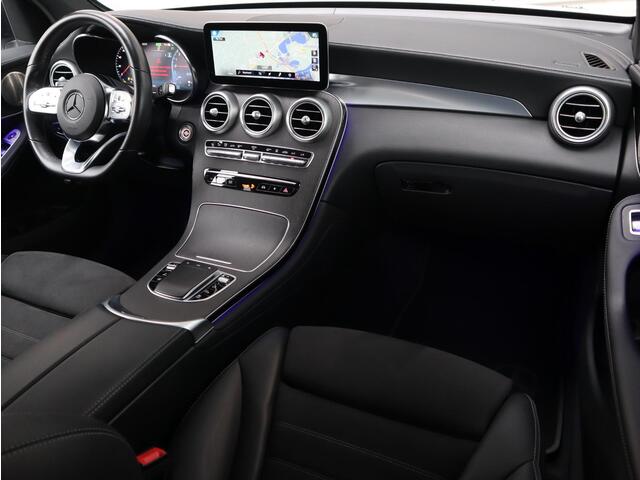 Mercedes-Benz GLC-KLASSE 300e 4MATIC AMG line | Panoramadak | Burmester | Trekhaak | Dodehoekassistent | Navigatie | 360 camera | Automaat
