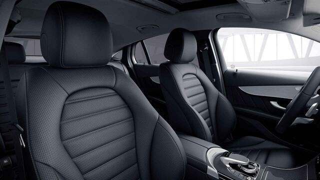 Mercedes-Benz GLC-KLASSE Coupé 250 4MATIC Premium | AMG | Schuif/kanteldak | Stoelventilatie | 360 graden camera | Keyless |