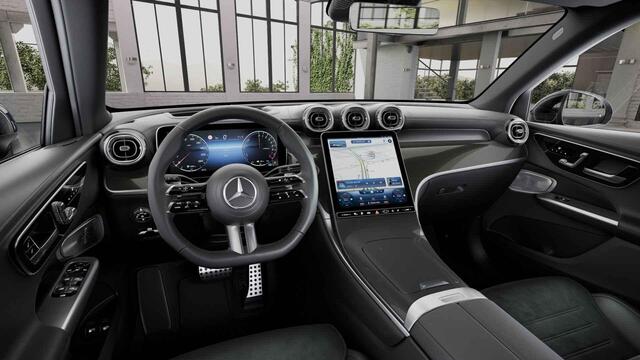 Mercedes-Benz GLC-KLASSE 300e 4MATIC AMG Line | Premium plus | Trekhaak | Panoramadak | Alarm | Distronic | Night pakket |
