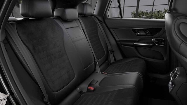 Mercedes-Benz GLC-KLASSE 300e 4MATIC AMG Line | Premium plus | Trekhaak | Distronic | Night pakket | Winter pakket |