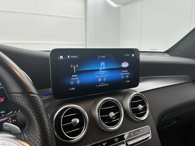 Mercedes-Benz GLC-KLASSE 300 e 4MATIC Business Solution AMG 5 spaaks lichtmetalen velgen | Navigatie | Parking support met camera achter | Night pack | Inclusief 24 maanden MB Certified garantie voor Europa.