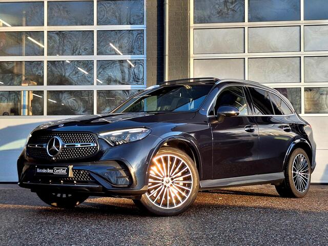 Mercedes-Benz GLC-KLASSE 300e 4MATIC AMG Line | Panoramadak | Trekhaak | Burmester | 360° camera | Rijassistentiepakket | Achterasbesturing | Memory pakket | Dodehoekassistentie | Smartphone integratie | DIGITAL LIGHT | Keyless-GO | Elektrische achterklep