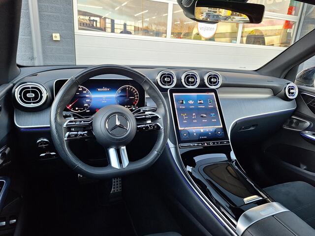 Mercedes-Benz GLC-KLASSE 300e 4MATIC AMG Line | Panoramadak | Trekhaak | Burmester | 360° camera | Rijassistentiepakket | Achterasbesturing | Memory pakket | Dodehoekassistentie | Smartphone integratie | DIGITAL LIGHT | Keyless-GO | Elektrische achterklep