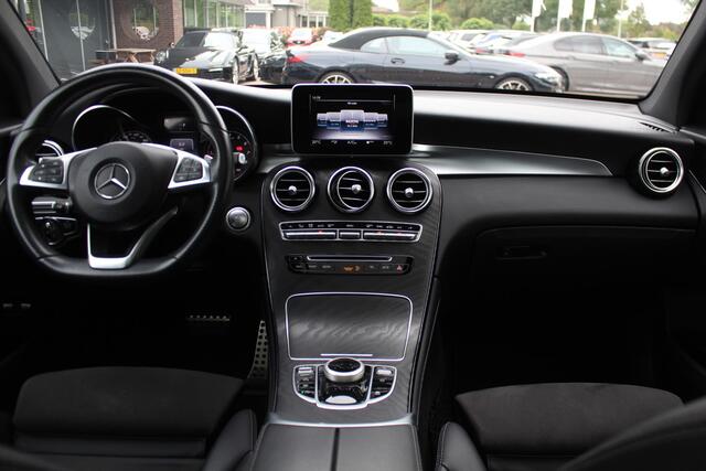 Mercedes-Benz GLC-KLASSE Coupé 250 4MATIC Business Solution AMG / Camera / Burmester / Memory Seats / Leer&Alcantara / 19'' / Dodehoek / Navigatie / Stoelverwarming / Cruise Control