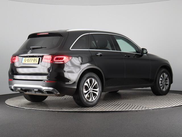 Mercedes-Benz GLC-KLASSE 200 Business Solution Limited Facelift (NL-Auto / Trekhaak / Camera / Carplay / Navi)