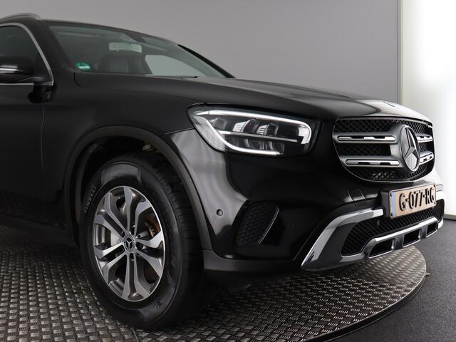 Mercedes-Benz GLC-KLASSE 200 Business Solution Limited Facelift (NL-Auto / Trekhaak / Camera / Carplay / Navi)