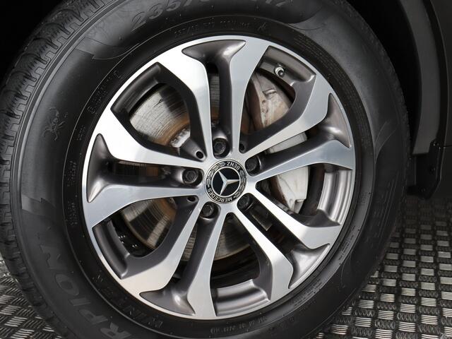 Mercedes-Benz GLC-KLASSE 200 Business Solution Limited Facelift (NL-Auto / Trekhaak / Camera / Carplay / Navi)