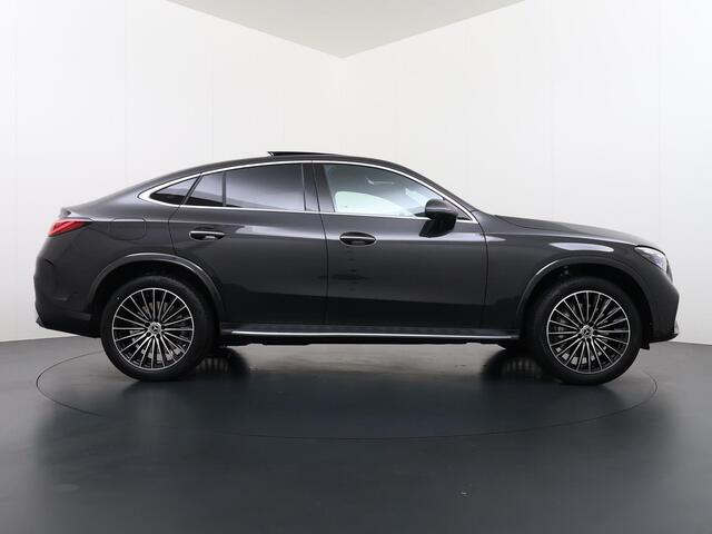 Mercedes-Benz GLC-KLASSE Coupé 300e 4MATIC Sport Edition | Panorama - Schuifdak | Trekhaak Wegklapbaar | Niveauregeling | 360° Camera | Digital Light | Burmester 3D Surround Sound | Memorystoelen | Verwarmd Stuurwiel