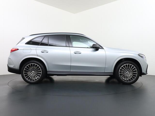 Mercedes-Benz GLC-KLASSE 300e 4MATIC Sport Edition | Panorama - Schuifdak | Digital Light | Niveauregeling | Trekhaak Wegklapbaar | Apple Carplay & Android Auto | Memorystoelen | Stoelverwarming Voorin