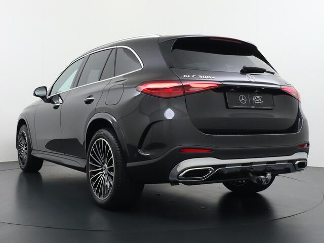 Mercedes-Benz GLC-KLASSE 300e 4MATIC Sport Edition | Distronic Cruise Control | Massagestoelen Voorin | Memoryseats | Panorama - Schuifdak | Head-Up Display | 360° Camera | Burmester Surround Sound