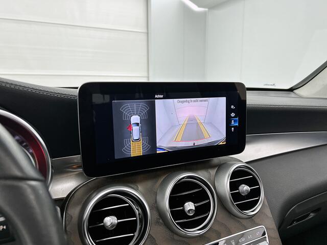 Mercedes-Benz GLC-KLASSE 300e 4-MATIC AMG-Exclusive line | Night pakket | Trekhaak | Panorama schuifdak | MultiBeam Led Lights | Parkeersensoren met achteruitrijcamera Inclusief 24 maanden MB Certified garantie voor Europa.