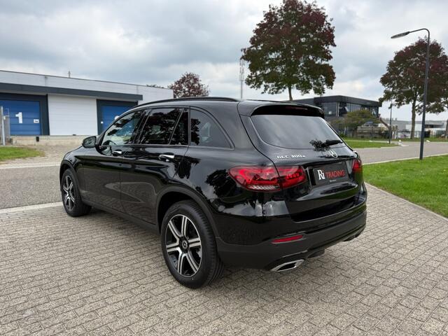 Mercedes-Benz GLC-KLASSE 300e 4Matic AMG HUD Distronic+ Massage Elek. Trekhaak