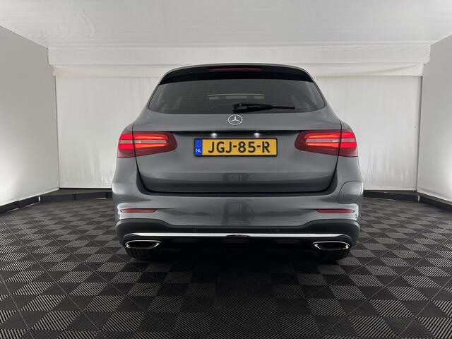 Mercedes-Benz GLC-KLASSE 350e 4MATIC AMG Aut. *PANO | FULL-LEATHER | FULL-LED | HEATED-SPORTSEATS | CAMERA | NAVI-FULLMAP | PRIVACY-GLASS | SHIFT-PADDLES | ECC | PDC | CRUISE | 19''ALU*