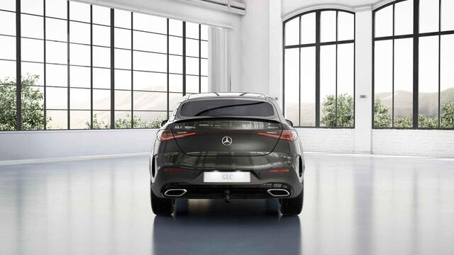 Mercedes-Benz GLC-KLASSE 300e 4MATIC Sport Edition | Panoramadak | Premium Plus | AIRMATIC | Burmester | Rij-assistentiepakket | Trekhaak |