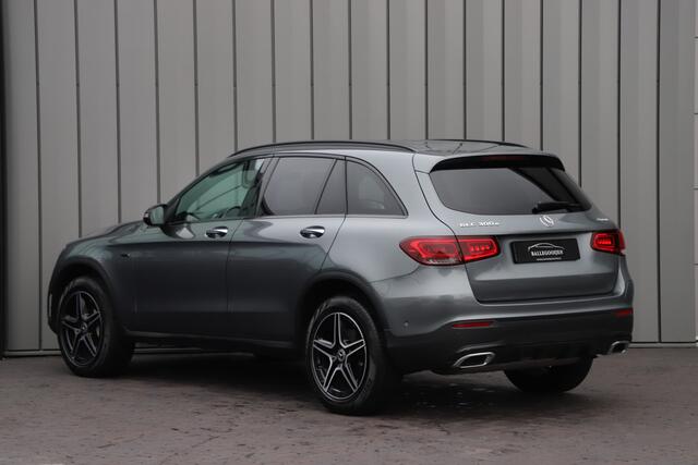 Mercedes-Benz GLC-KLASSE 300e AMG 4-Matic | 320PK | Head-up | Keyless-go | Sfeerverlichting | Multibeam | Stuurwielverw. | Air-balance | 2020.
