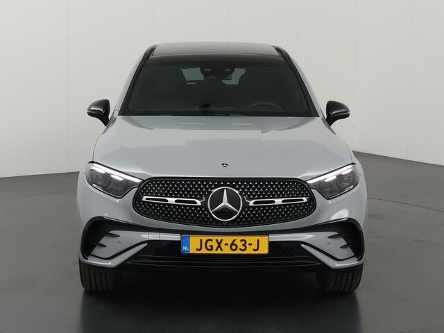 Mercedes-Benz GLC-KLASSE 300e 4MATIC Sport Edition | Panoramaschuifdak | Premium Plus | Night | Rijassistentiepakket Plus | Burmester | Trekhaak |
