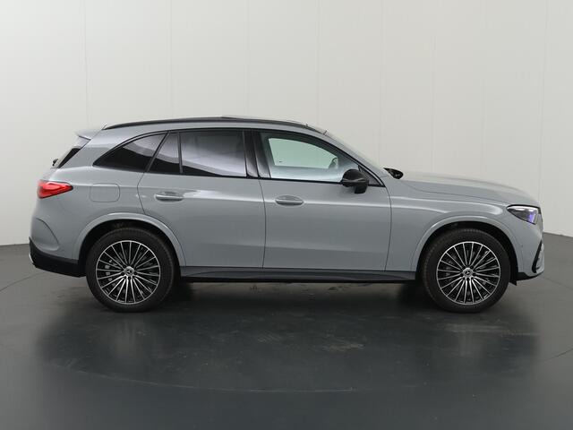 Mercedes-Benz GLC-KLASSE 300e 4MATIC Sport Edition | Panoramaschuifdak | Premium Plus | Night | Rijassistentiepakket Plus | Burmester | Trekhaak |