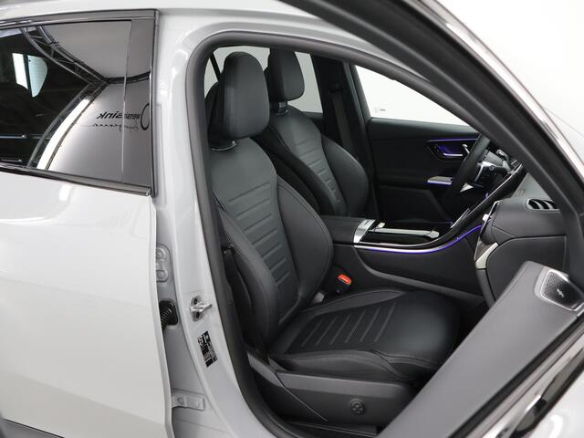 Mercedes-Benz GLC-KLASSE 300e 4MATIC Sport Edition | Panoramaschuifdak | Premium Plus | Night | Rijassistentiepakket Plus | Burmester | Trekhaak |