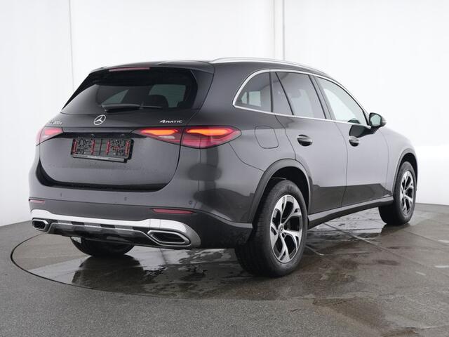 Mercedes-Benz GLC-KLASSE 300 e 4MATIC Plug-In Hybride Trekhaak | AVANTGARDE Advanced Plus | Stuur en Stoelverwaming | Sfeerverlichting | Memory Voorstoelen . Inclusief 24 maanden MB Certified garantie voor Europa.