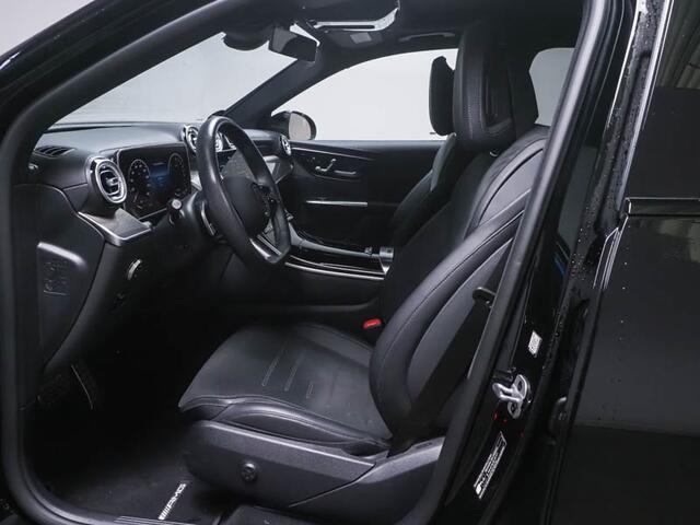 Mercedes-Benz GLC-KLASSE 300 e 4MATIC AMG Plug-In Hybride Edition AMG-Line | Panorama Schuif-Kanteldak | Alarm Klasse 3 | Trekhaak| Digital Licht | Night Pakket | Stuur en Stoelverwarming. Inclusief 24 maanden MB Certified garantie voor Europa.