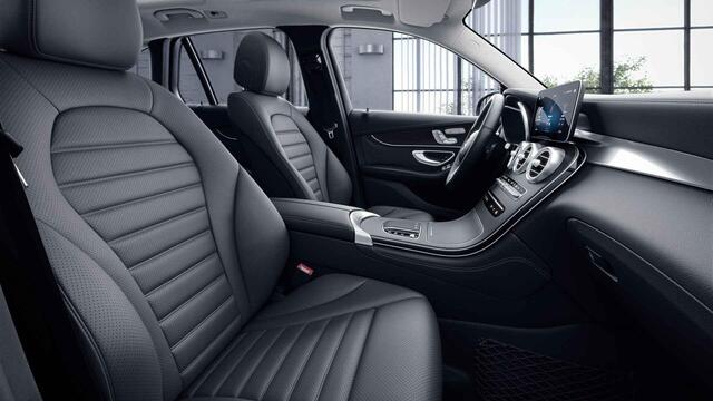 Mercedes-Benz GLC-KLASSE 300e 4MATIC | AMG | Panoramadak | Memory | Widescreen | Trekhaak | Stoelventilatie | Rijassistentiepakket | Keyless |