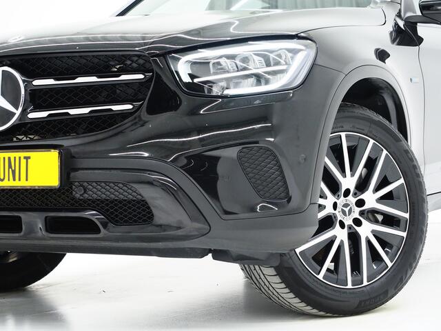Mercedes-Benz GLC-KLASSE 300e 4MATIC Night Black | Stoelverwarming | Cruise | LED | PDC | Carplay | Climate