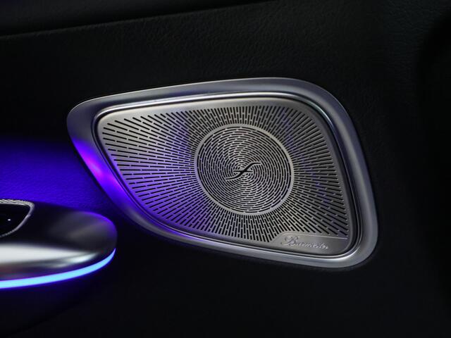 Mercedes-Benz GLC-KLASSE 300 e 4MATIC AMG Plug-In Hybride | Edition AMG-Line | Panorama Schuif-Kanteldak | Alarm Klasse 3 | Trekhaak | Burmester® | Inclusief 24 maanden MB Certified garantie voor Europa.