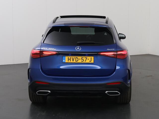 Mercedes-Benz GLC-KLASSE 300e 4MATIC Sport Edition | Panoramaschuifdak | Trekhaak | Premium | Night Pakket | 20"LM velgen AMG | 360°-camera | DIGITAL LIGHT | Stoelverwarming | Dodehoekassistent |