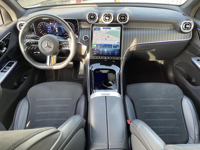 Mercedes-Benz GLC-KLASSE 300e 4MATIC AMG Line 20"/Trekhaak/360 camera/Memory stoelen/Dodehoek/Premium Sound/Matrix LED/Elektrische klep