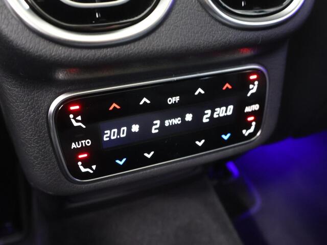 Mercedes-Benz GLC-KLASSE 300e 4MATIC Sport Edition | Panoramaschuifdak | Premium Plus | Night | Head-up | Rijassistentiepakket Plus | Trekhaak | Burmester |