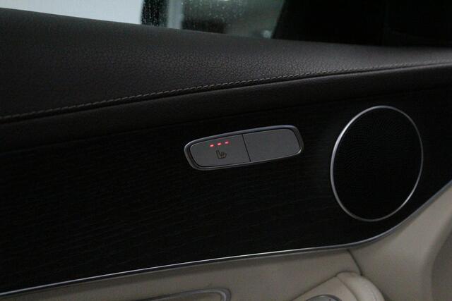 Mercedes-Benz GLC-KLASSE 300e 4MATIC Business Solution Luxury | 19'LMV | CARPLAY | AFN-TRHAAK | CLIMA | STOEL-VERW | DAB | CAMERA | PDC |