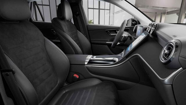 Mercedes-Benz GLC-KLASSE 300e 4MATIC AMG Line | Night | Panoramadak | Trekhaak | 360 camera | Rij assistentiepakket plus |