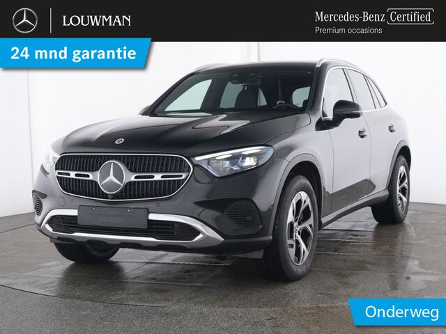 Mercedes-Benz GLC-KLASSE 300 e 4MATIC Plug-In Hybride Trekhaak | Distronic | Parkeerpakket met 360°-camera | Zwarte Hemel | Digital Licht | Rijassistentiepakket plus. Inclusief 24 maanden MB Certified garantie voor Europa.