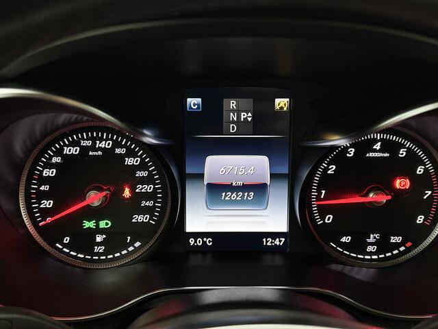 Mercedes-Benz GLC-KLASSE GLC-Coupé 300 4-MATIC AMG | Night pakket | Schuifdak | Treeplanken | Burmester Sound | 360gr Camera | Lederen bekleding | ALL SEASONS banden