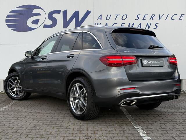 Mercedes-Benz GLC-KLASSE 250 4MATIC Business Solution AMG | Trekhaak | Pano | 360* Camera | LED | 19 inch