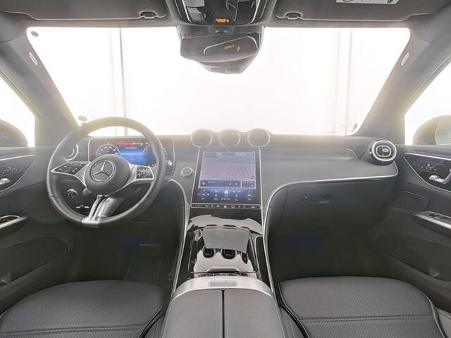 Mercedes-Benz GLC-KLASSE Coupé 300 e 4MATIC Plug-In Hybride Trekhaak | Alarm Klasse 3 | Rijassistentiepakket plus | Stuur en Stoelverwarming | Parkeerpakket met 360°-camera | Distronic.