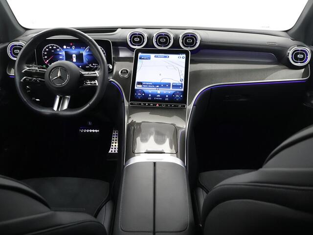 Mercedes-Benz GLC-KLASSE 300e 4MATIC AMG Line | Premium plus | Trekhaak | Panoramadak | Alarm | Distronic | Night pakket |