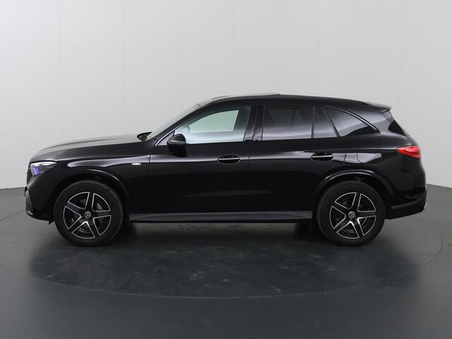 Mercedes-Benz GLC-KLASSE 300e 4MATIC AMG Line | Premium plus | Rij assistentiepakket | Night pakket | Trekhaak |