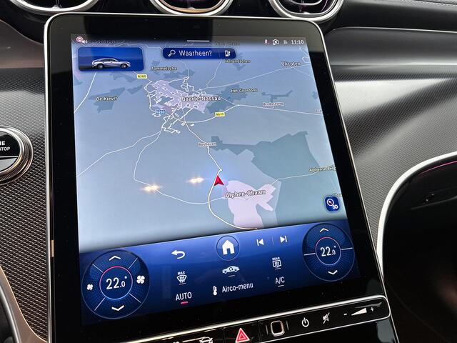 Mercedes-Benz GLC-KLASSE Coupé 300e 4MATIC Business Solution AMG | Premium Pakket | Panoramaschuifdak | Trekhaak | Treeplanken | Nightpakket | AMG Spoiler | 20 inch AMG velgen | 360°-camera | DIGITAL LIGHT | Augmented Reality navigatie |