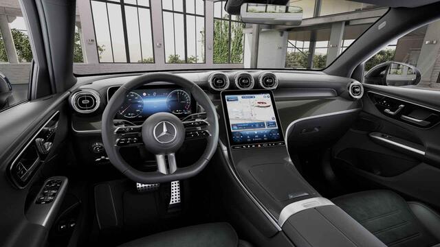 Mercedes-Benz GLC-KLASSE Coupé 300e 4MATIC Business Line | AMG | Panoramadak | Trekhaak | Night pakket | 360 camera |