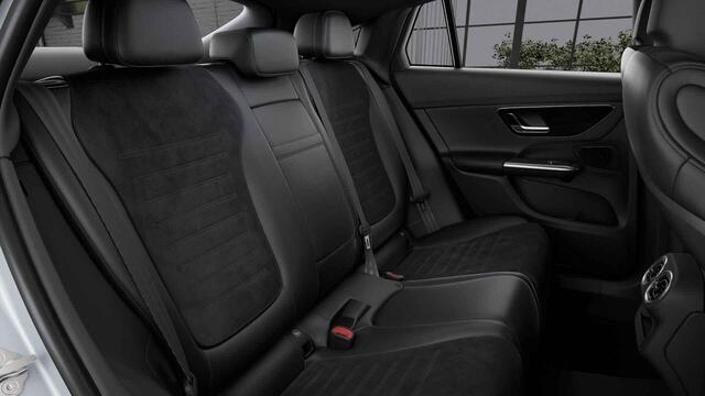 Mercedes-Benz GLC-KLASSE Coupé 300e 4MATIC Business Line | AMG | Panoramadak | Trekhaak | Night pakket | 360 camera |