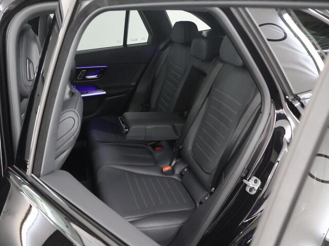 Mercedes-Benz GLC-KLASSE 300e 4MATIC Sport Edition | Panoramaschuifdak | Premium Plus | Night | Rijassistentiepakket Plus | Trekhaak