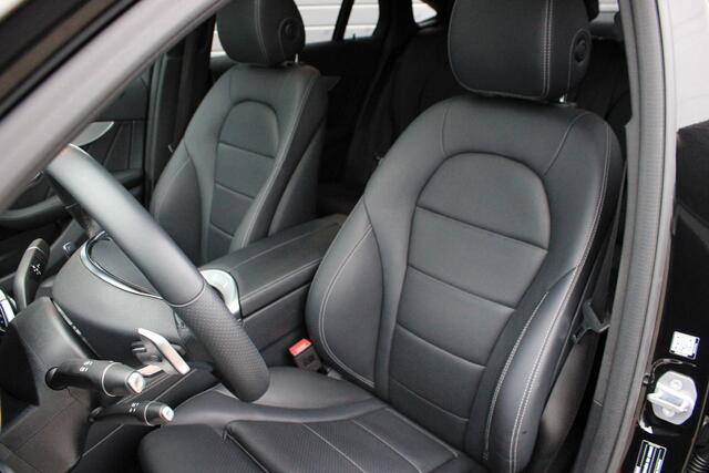 Mercedes-Benz GLC-KLASSE Coupé 250 4M AMG Schuifdak | Trekhaak | Comand | 360 Camera | Spoorpakket