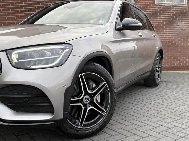 Mercedes-Benz GLC-KLASSE 300e 4MATIC Premium Plus AMG