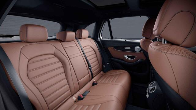 Mercedes-Benz GLC-KLASSE AMG 43 4MATIC | Panoramadak | Burmester | Trekhaak | Stoelventilatie | Headup |