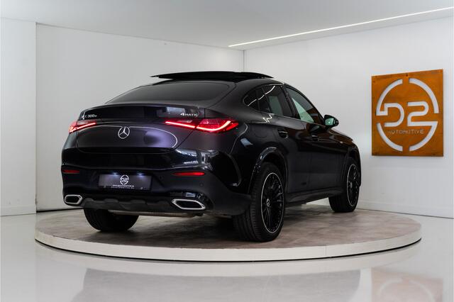 Mercedes-Benz GLC-KLASSE Coupé 300e 4MATIC AMG 313PK | Pano | Sfeer | Night | Burmester | 360 | Fabrieksgarantie
